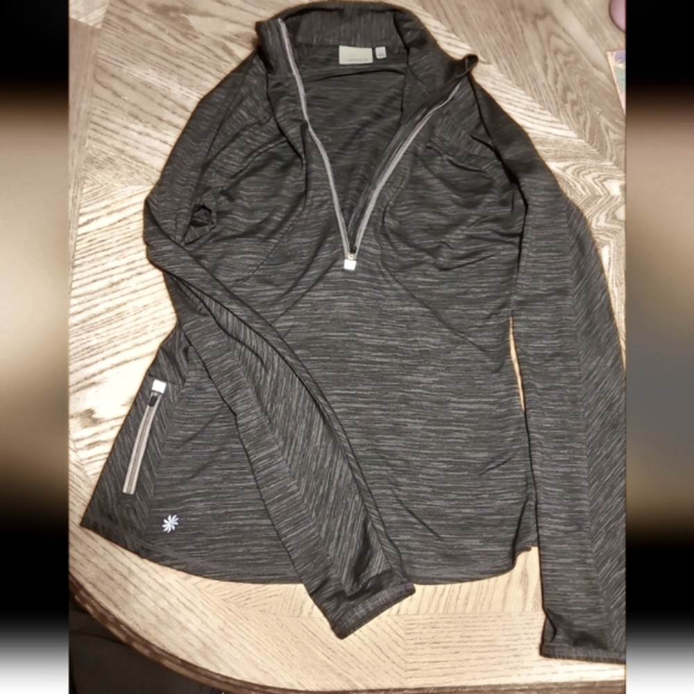 Athleta  pullover